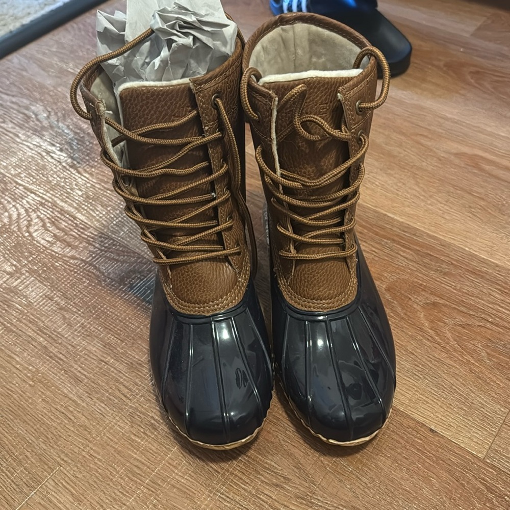 rain boots new